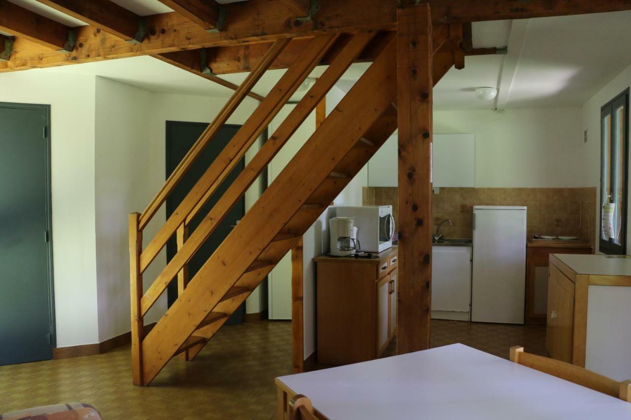 Camping Le Paisserou Najac Exteriör bild