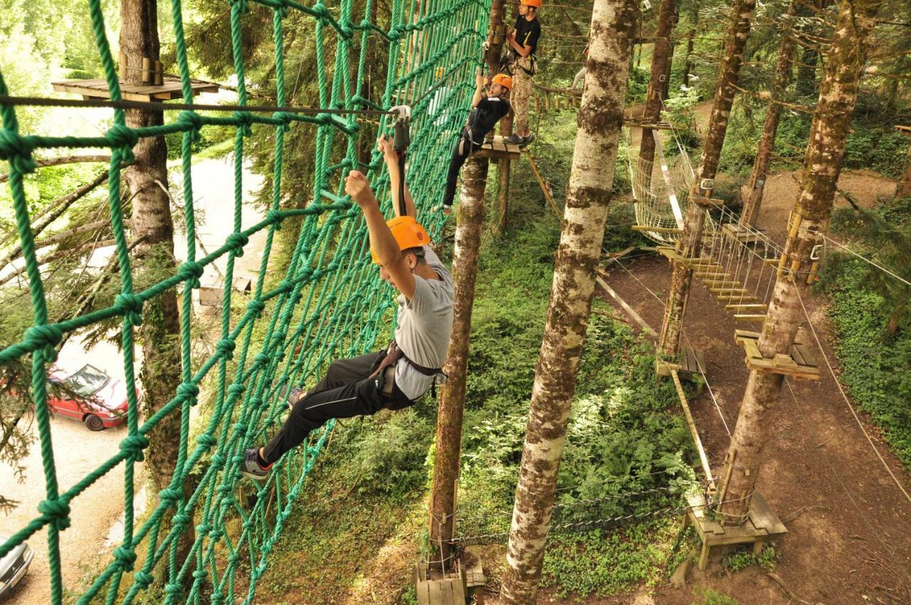 Camping Le Paisserou Najac Exteriör bild