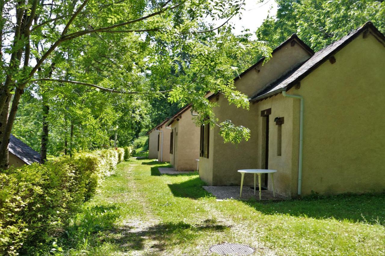 Camping Le Paisserou Najac Exteriör bild